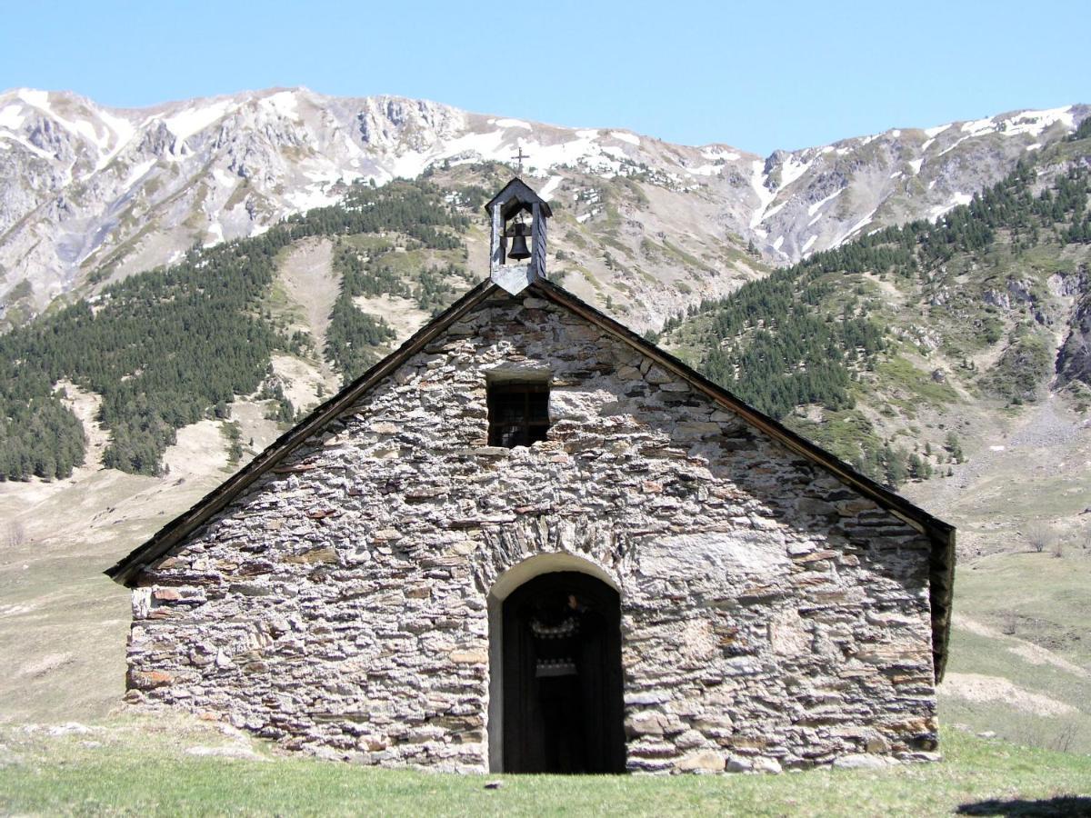 Casa De Piedra Con Encanto En El Bonito Pueblo De Bagergue Luaran gambar