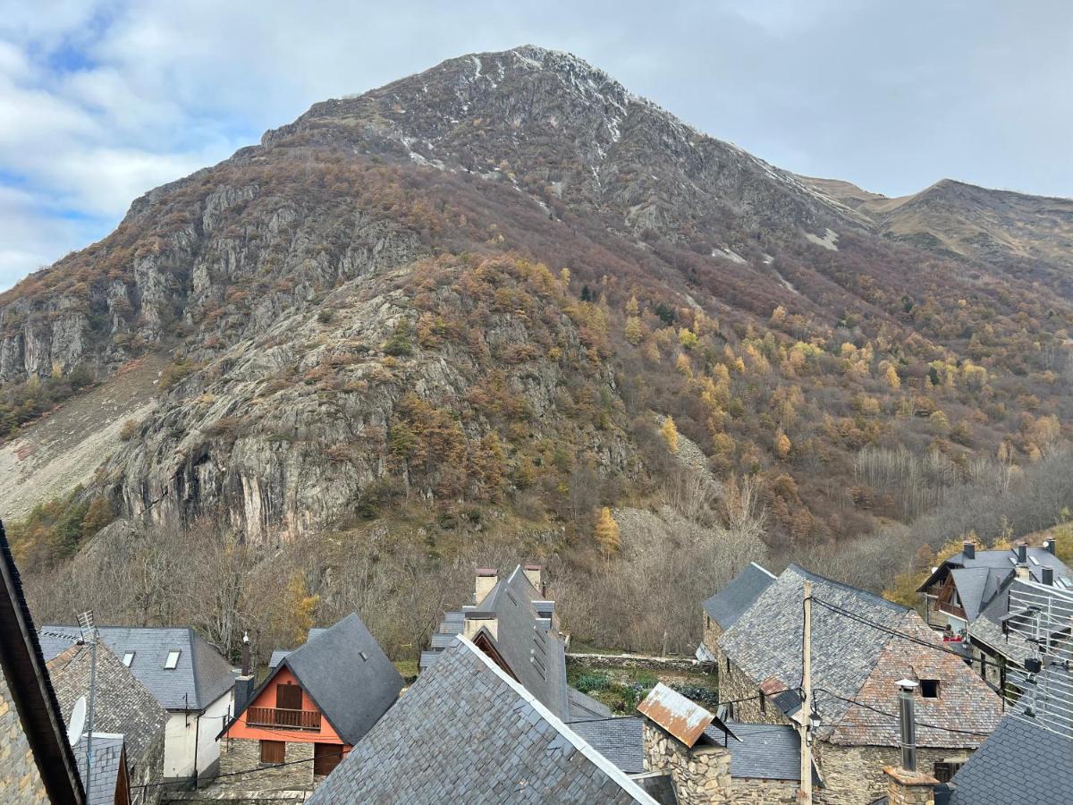Casa De Piedra Con Encanto En El Bonito Pueblo De Bagergue Luaran gambar