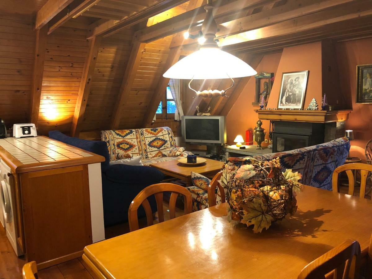 Casa De Piedra Con Encanto En El Bonito Pueblo De Bagergue Luaran gambar